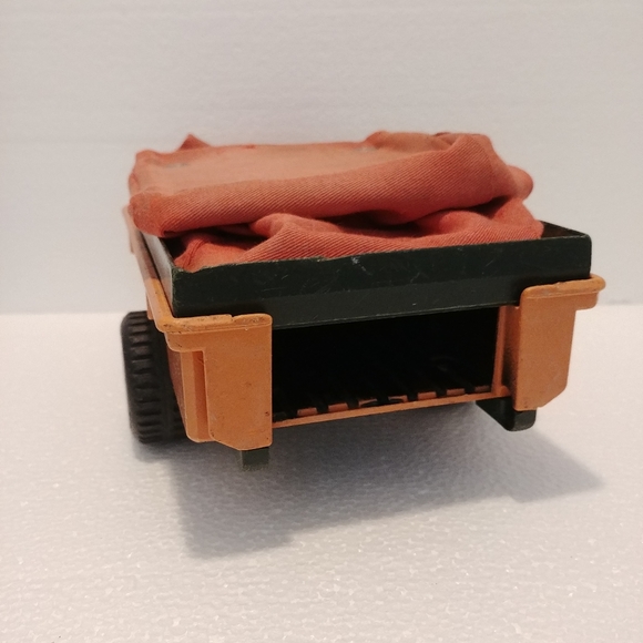 Vintage Fisher Price Pop Up Camping Trailer. 1975. Plastic. Metal. GUC. - Picture 2 of 8